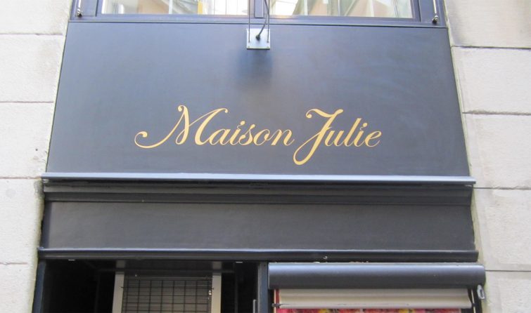 Aussenbeschriftung für Maison Julie