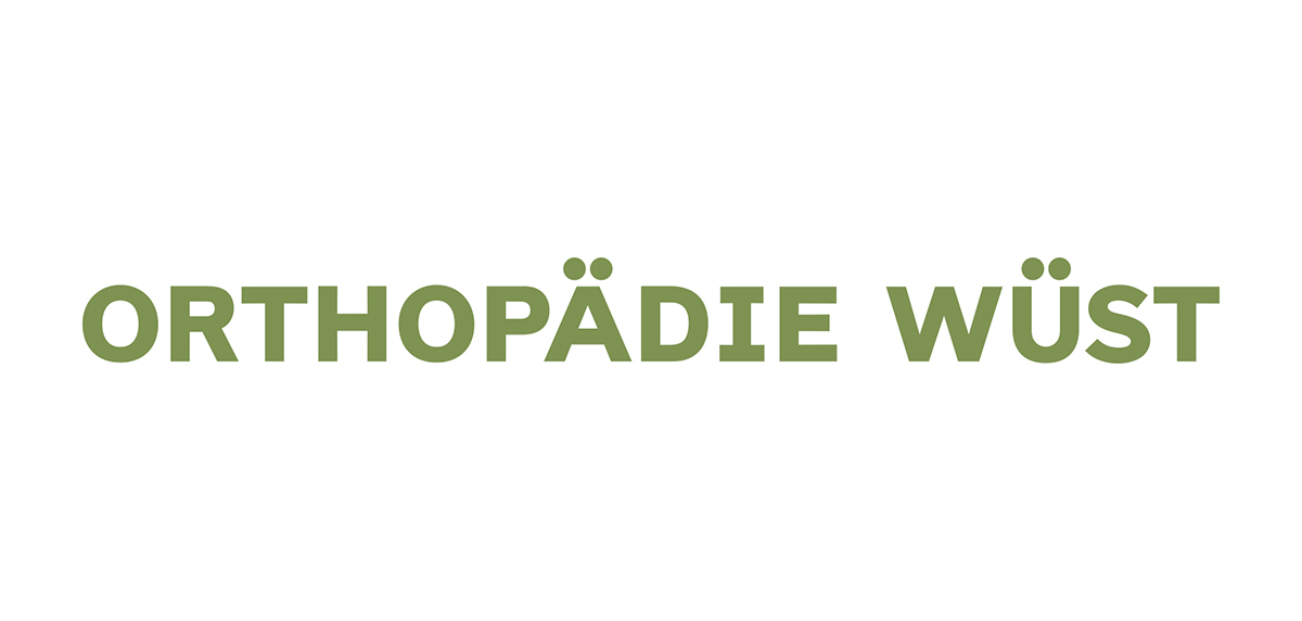 Schriftzug in olivgrünen Grossbuchstaben als Logo von Orthopädie Wüst